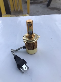 ĐÈN PHA LED ZE MÁY C6-2 TIM COST VÀNG PHA TRẮNG (GIÁ 1BÓNG)