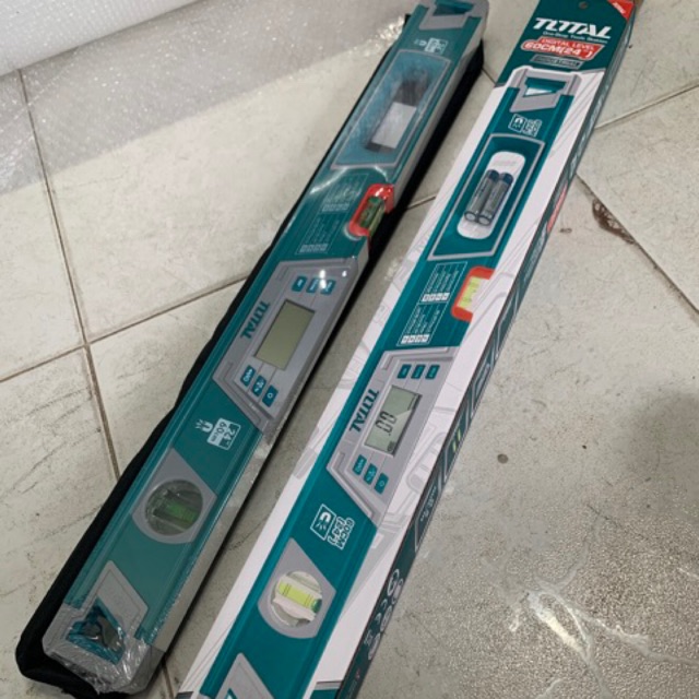 TMT2606d Thước thuỷ điện tử 600mm Total