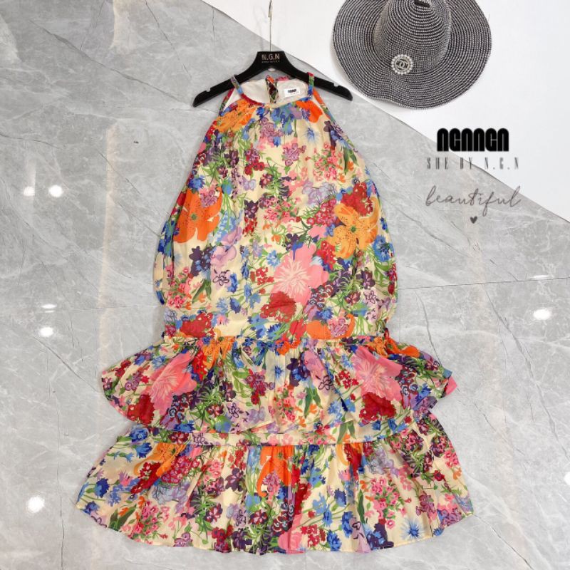 Váy maxi hoa cổ yếm