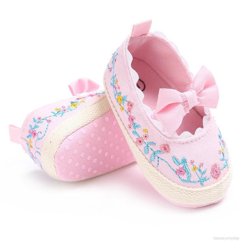 Giày búp bê đế mềm chống trượt đáng yêu cho bé gái dưới 18 tháng tuổi