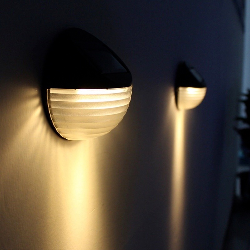 Đèn Led 2 Bóng Gắn Tường Chống Nước Sử Dụng Năng Lượng Mặt Trời Màu Trắng Dùng Trang Trí Nhà Cửa