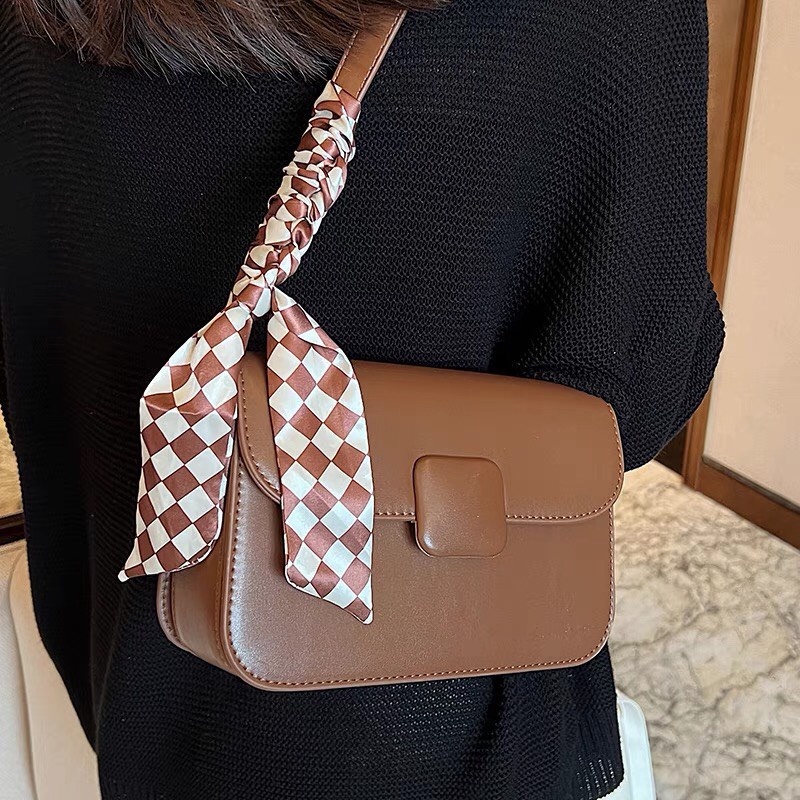 Túi nữ da trơn, khóa vuông bọc da, túi bộ 2 dây tặng kèm khăn lụa nổi bật hàng đẹp 2022 SL47