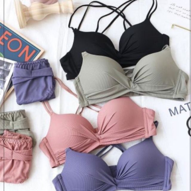 Giá huỷ diệt - Bộ đồ lót su thông hơi không gọng sexy