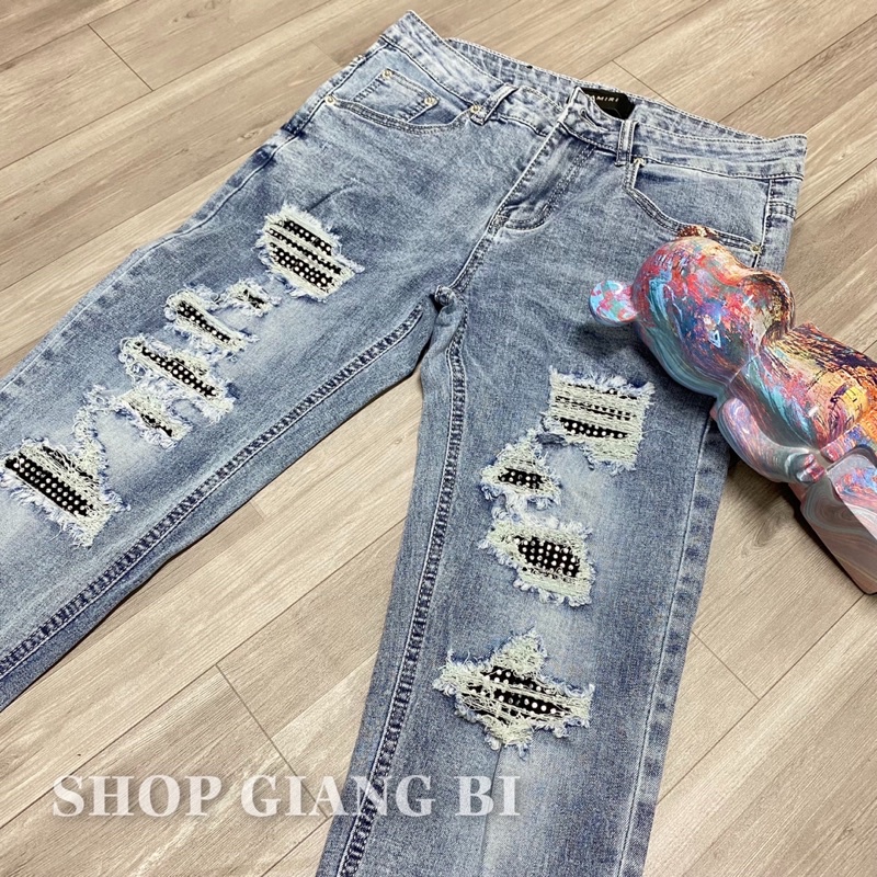 Quần jean nam đính đá trắng,quần bò họa tiết đính đá to rách xước wash màu khói bạc