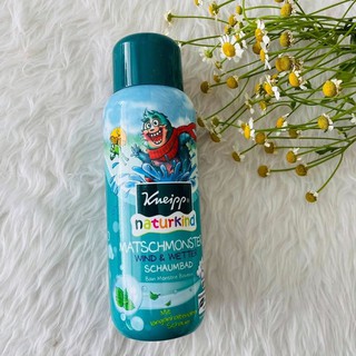 Tắm bồn tạo bọt cho bé - Hàng Đức