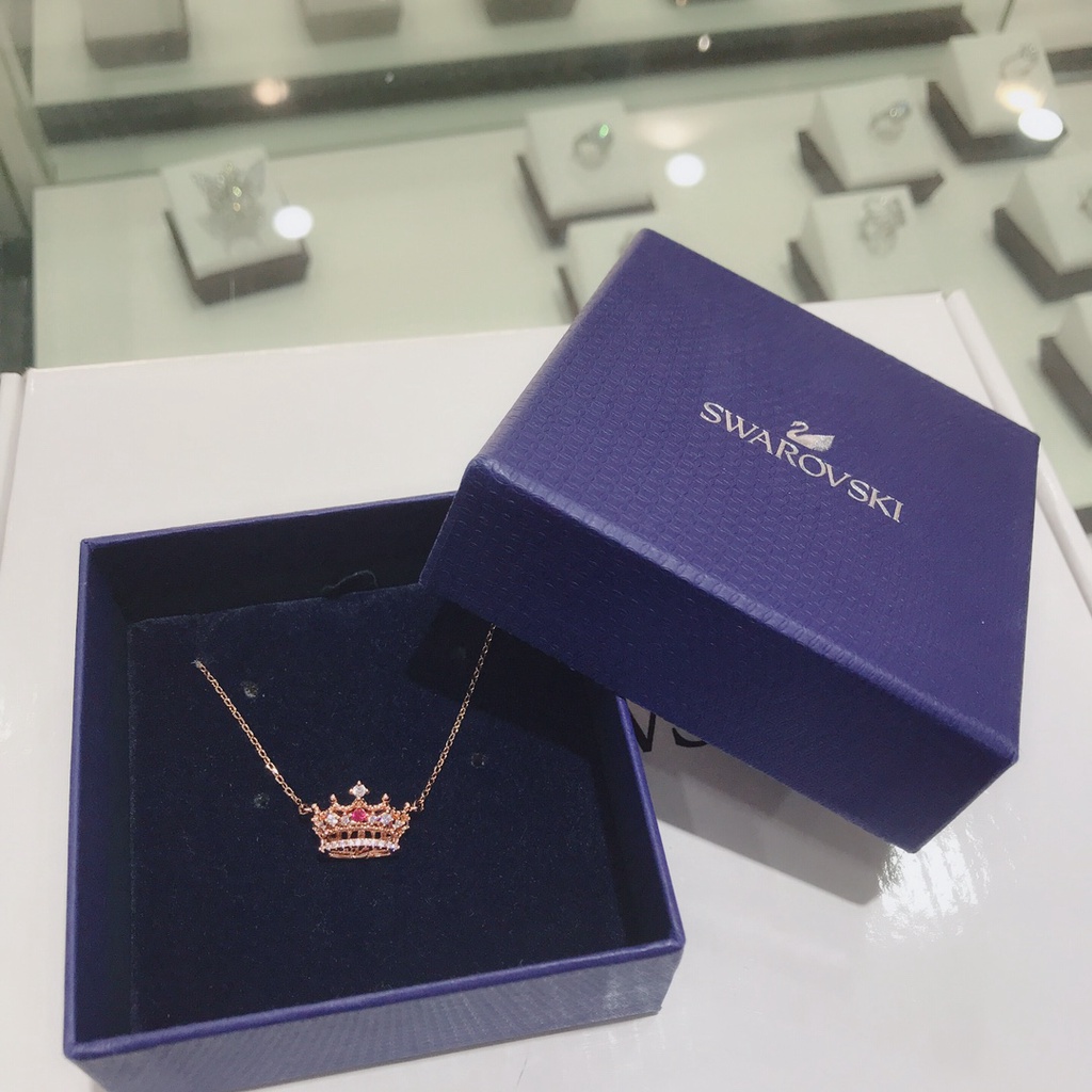 Vòng cổ mặt hình vương miện/ logo Swarovski độc đáo thời trang