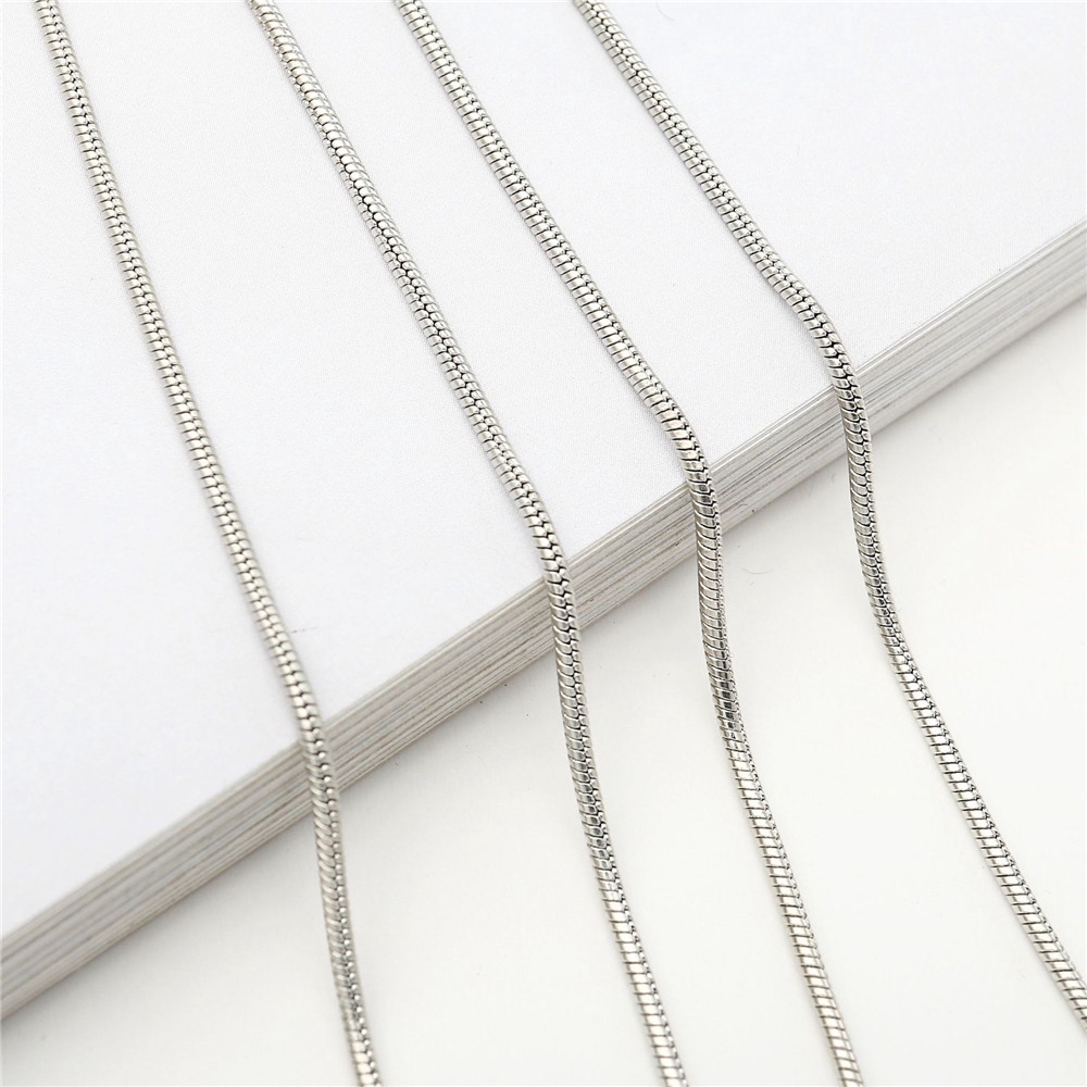 Kính đọc sách gọng kim loại cho nữ