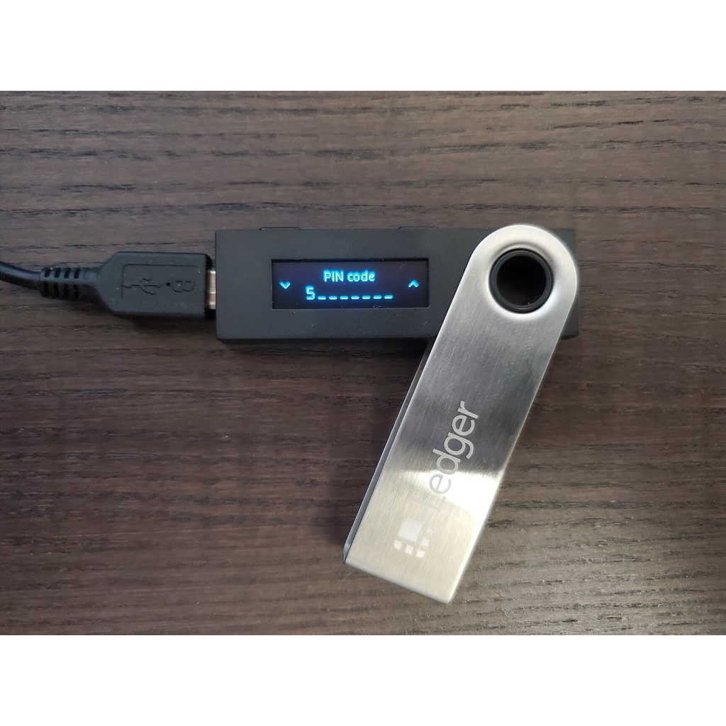 Màn hình ví lạnh Ledger Nano S 12 chân và 15 chân
