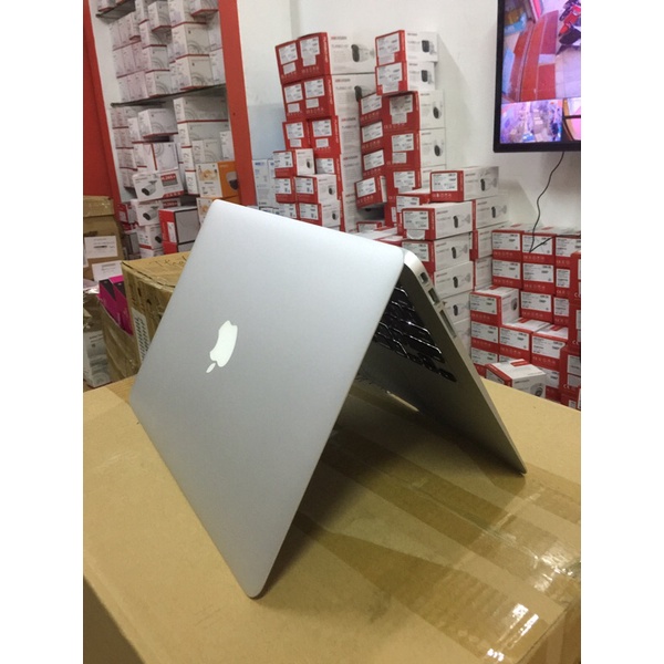 Máy tính xách tay Macbook Air Core i5 1.8GHz, RAM 4GB, SSD 128GB | BigBuy360 - bigbuy360.vn