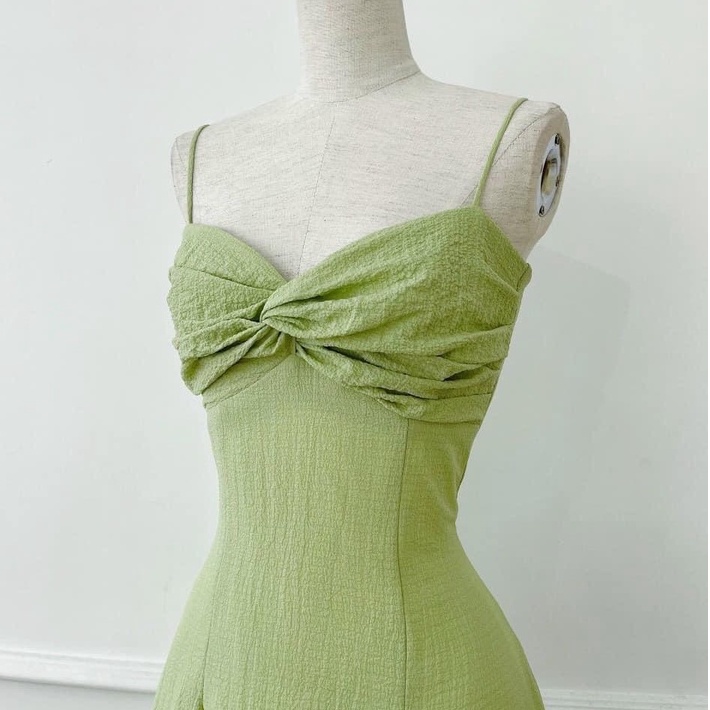 Đầm 2 dây xoắn ngực chất xốp nhún siêu xinh