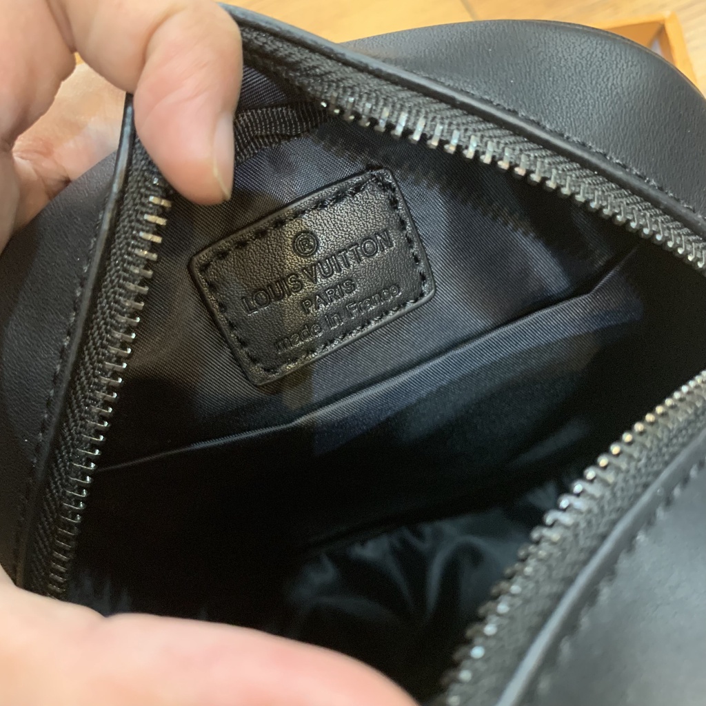 Túi Đeo Chéo LV Nam/Nữ Phiên Bản Siêu Cấp Full Box Bill Sang Trọng - Chất Liệu Da Xịn Không Bong Tróc , Không Phai Màu.. | BigBuy360 - bigbuy360.vn