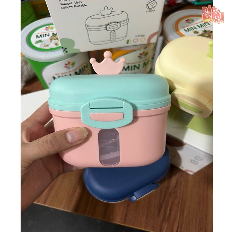 Hộp trữ sữa bột, thức ăn khô hình vương miện 240ml MILK POWDER CONTAINER cao cấp cho bé( hình thật)