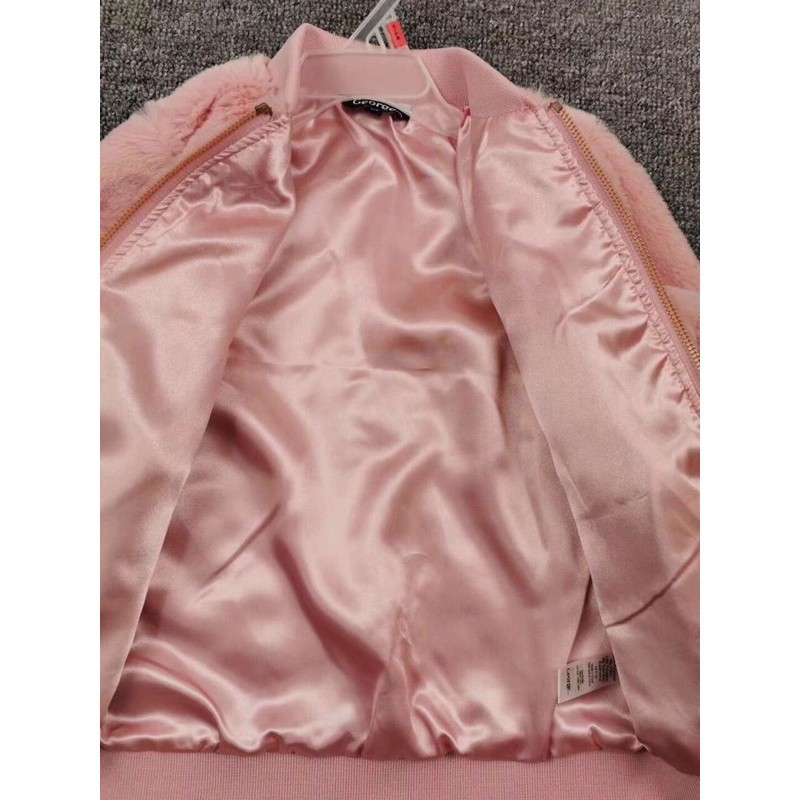 Áo khoác lông George.