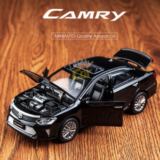 Mô Hình Xe Hơi Toyota Camry Tỉ Lệ 1: 32