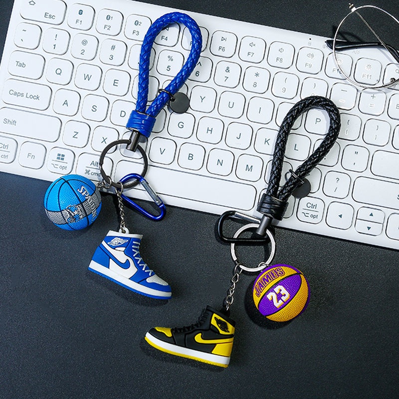 Móc Khóa Mặt Hình Giày Bóng Rổ Mini Ba Chiều Sáng Tạo Cho Nam Và Nữ