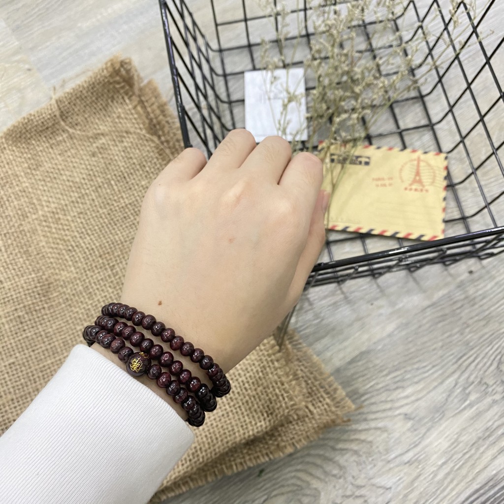 VÒNG TAY GỖ ĐÀN HƯƠNG 2 MÀU ĐỎ VÀ ĐEN CÁ TÍNH