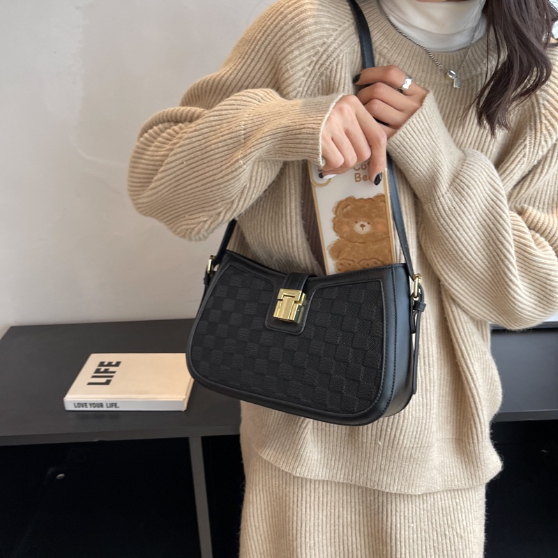 Túi đeo chéo JASMIN NOIR chần bông sọc caro hình nửa mặt trăng thời trang cho nữ