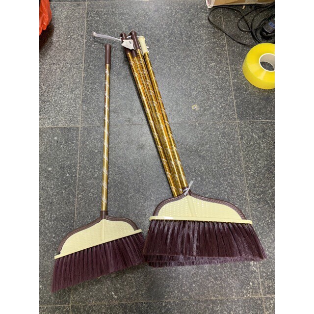 GIÁ SỈ TẠI XƯỞNG Chổi cước nhựa nâu cán mạ vàng cọ quét sàn nhà, cước cứng có thể làm sạch sàn dày dặn đẹp giá rẻ
