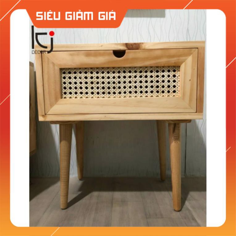 KỆ/TAB ĐẦU GIƯỜNG GỖ THÔNG NHẬP PHỐI MÂY ĐAN MẮT CÁO (Giá Xưởng)