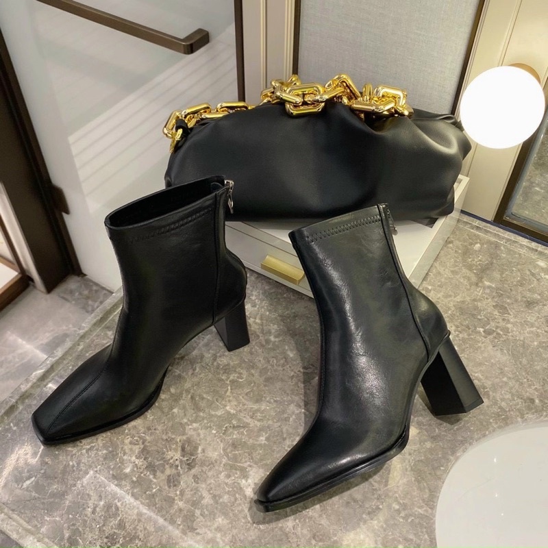 Boot lửng mũi tròn da mềm gót vát siêu hot