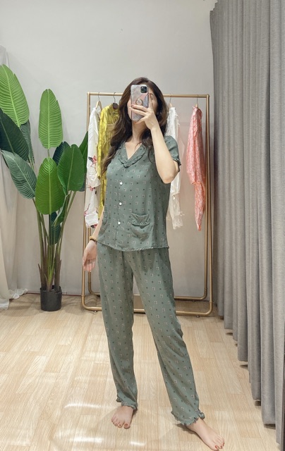 Bộ đồ ngủ , bộ pijama lá hoa xanh nhỏ