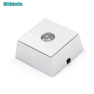 Giá đỡ trưng bày tượng pha lê có 3 đèn led