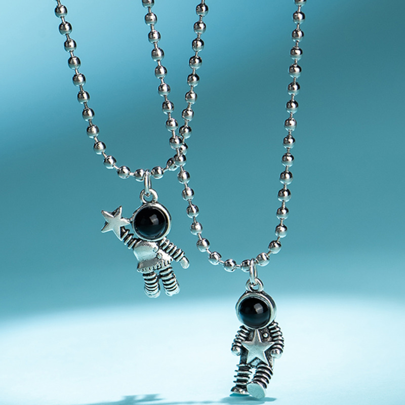 Vòng Cổ Mặt Hình Phi Hành Gia Phong Cách Hàn Quốc