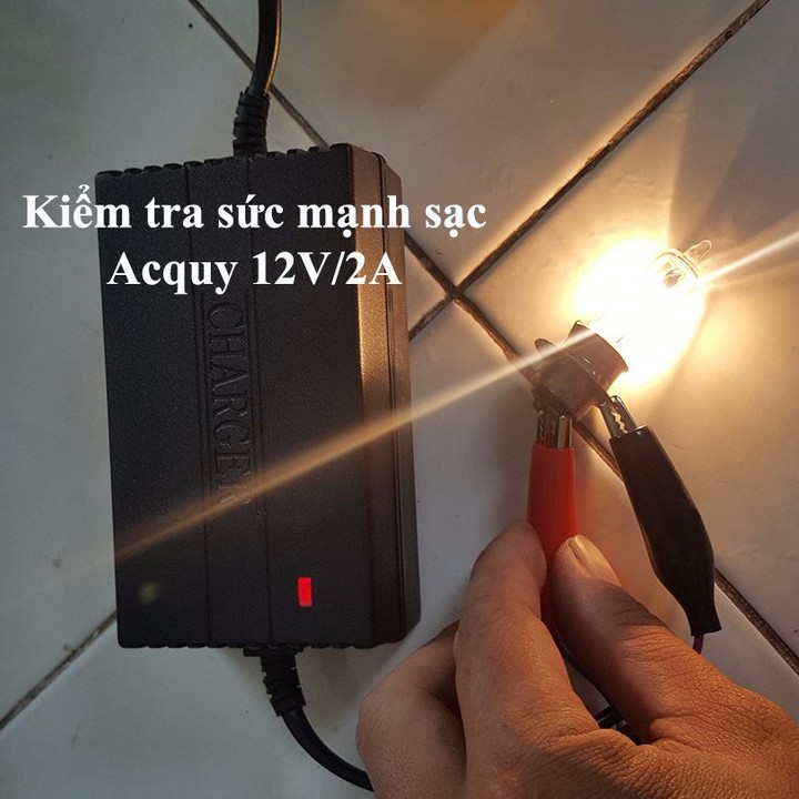 Sạc bình Acquy tự động 12V cho xe Ô tô, xe máy