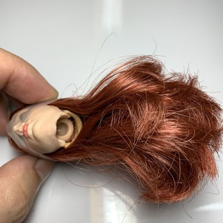 Mô hình ngôi sao nữ tóc đỏ