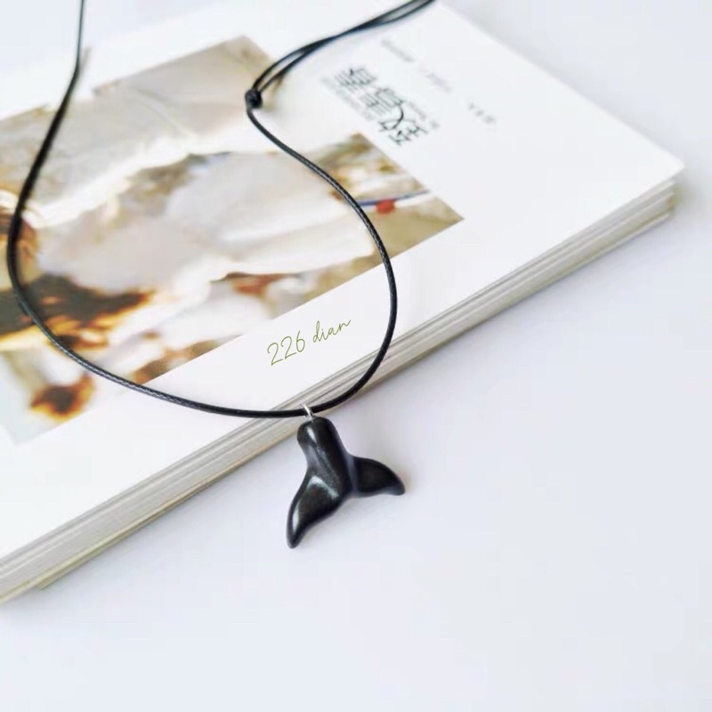 Vòng cổ nam nữ handmade charm đuôi cá đen, trắng, be