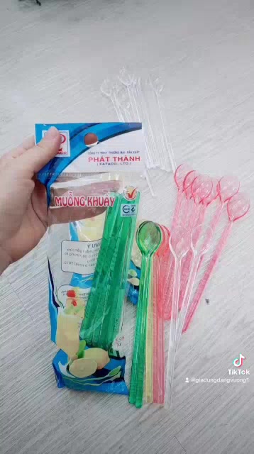 Sét 10 muỗng sinh tố nhựa trong Acrylic - muỗng nhựa FATACO cao cấp
