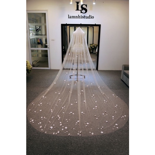 Voan lúp cô dâu hoa nhỏ