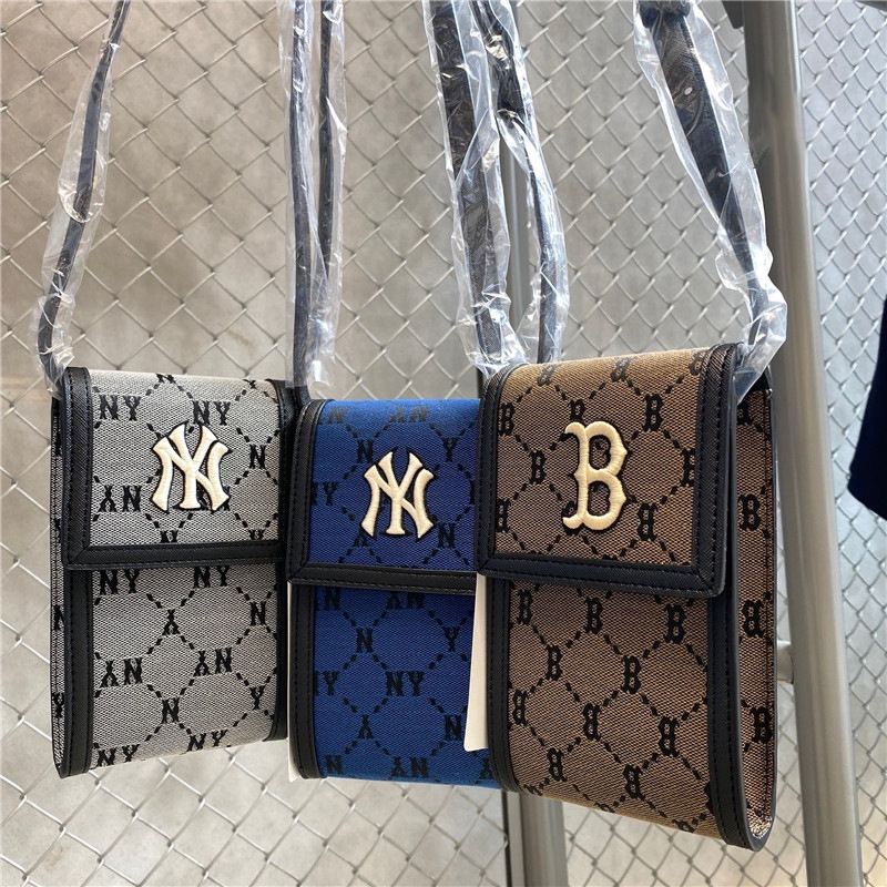 Túi Đeo Chéo Mini MLB Boston  Monogram Diamond Jacquard Cell Phone Cross Bag Red Sox 3ACRH011N-43BGD