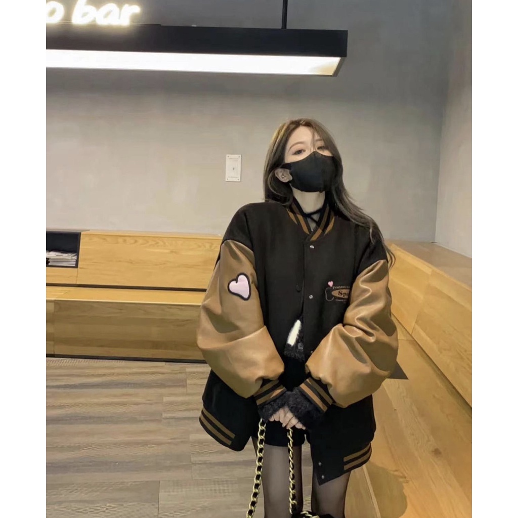 Áo Bomber Species Nữ - Áo khoác nỉ phối tay da oversize họa tiết nổi bật, cá tính, thiết kế năng động | BigBuy360 - bigbuy360.vn