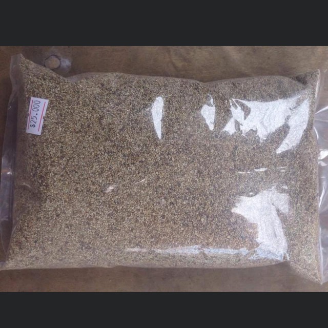 Cát buddy nâu lót chuồng cho hamster gói 1kg.