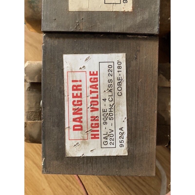 Biến áp lò vi sóng chế máy hàn cell