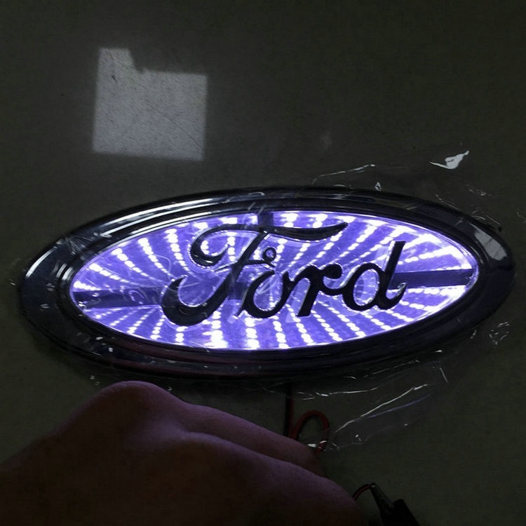 Logo Ford 3D Có Đèn Led Dùng Để Trang Trí Đuôi Xe Hơi