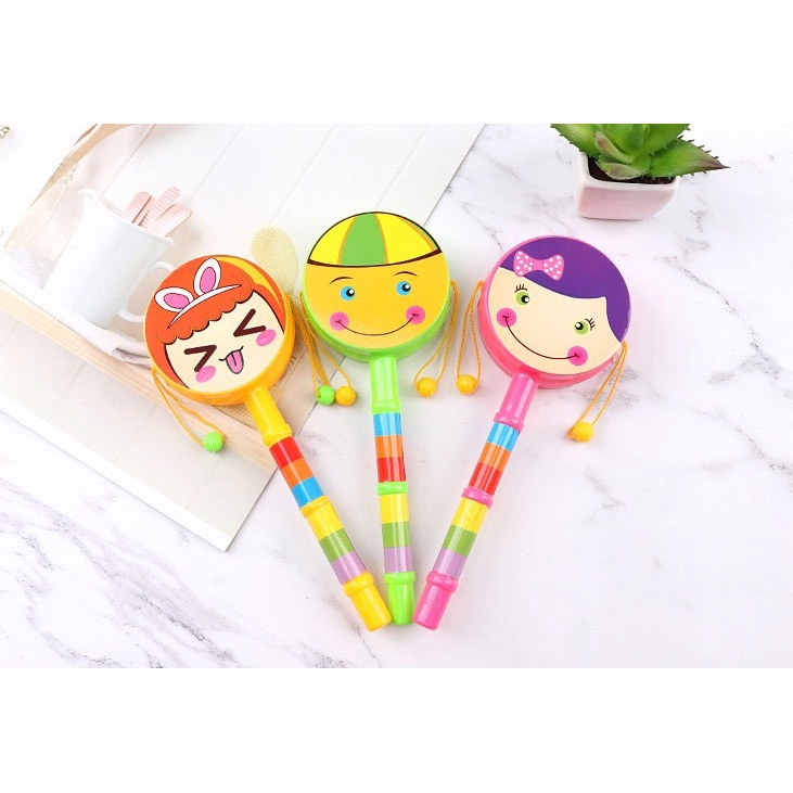 Trống lắc tay hoạt hình dễ thương cho bé