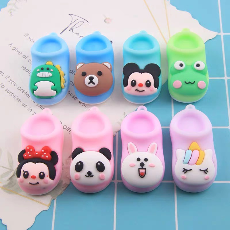Móc khoá chiếc dép hoạt hình _  cute treo balo, quà tặng