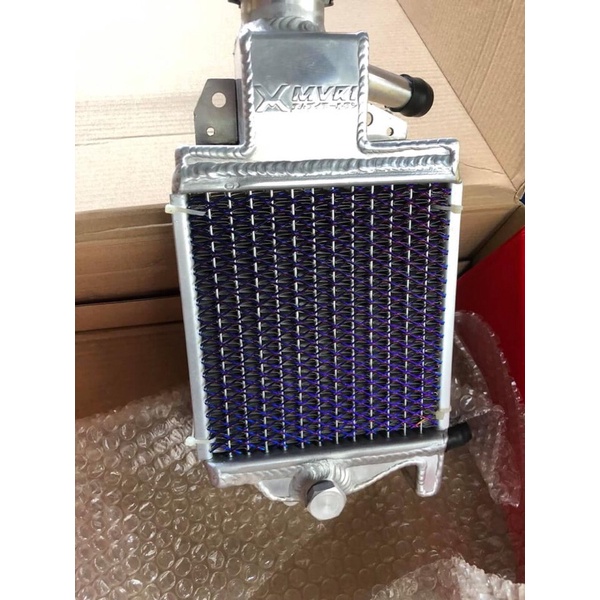 Két nước X1r cho vario