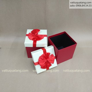 Hộp quà nắp trắng nơ đỏ