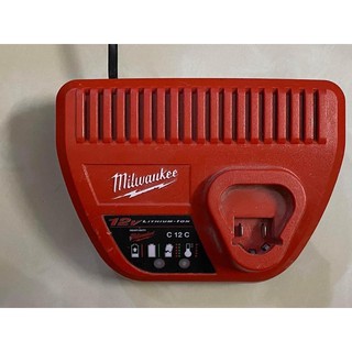 Sạc Milwaukee 12v li-ion