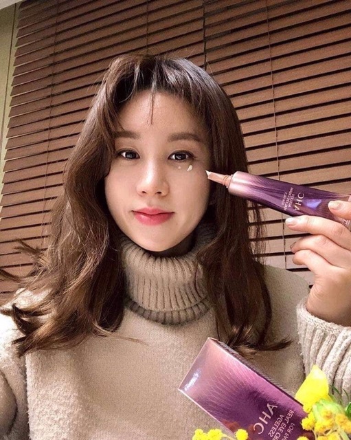 KEM DƯỠNG MẮT CHỐNG LÃO HOÁ AHC AGELESS ULTIMATE REAL EYE CREAM | BigBuy360 - bigbuy360.vn