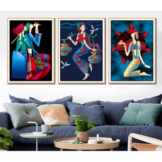 Bộ 3 tranh canvas treo tường cô gái dân tộc TTC20218 - 30 x 45 cm x 3 tranh