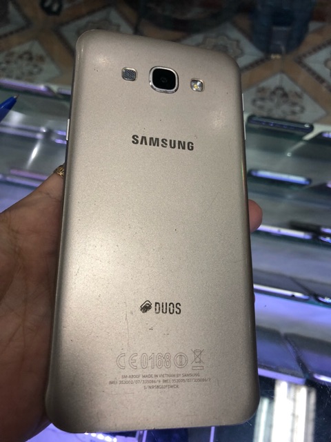 Điện thoại samsung A8