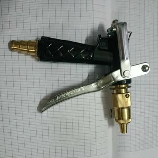 súng xịt rửa xe tăng áp