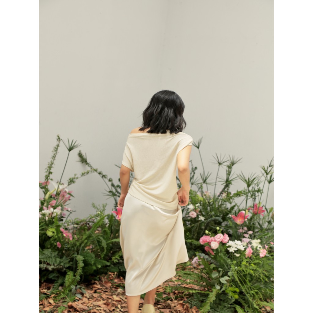 [Mã WABRLOW5 giảm 15% đơn 300K] COCO SIN - Chân Váy Satin Kem | BigBuy360 - bigbuy360.vn