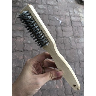 Bàn chải đánh gỉ sắt