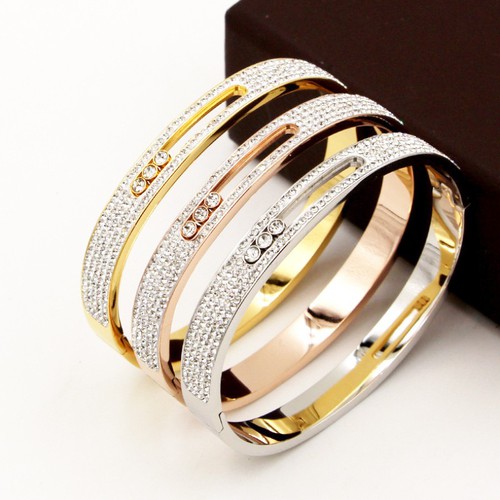 Vòng Tay Nữ Đính Xoàn Titan Ko Đen TT 3529