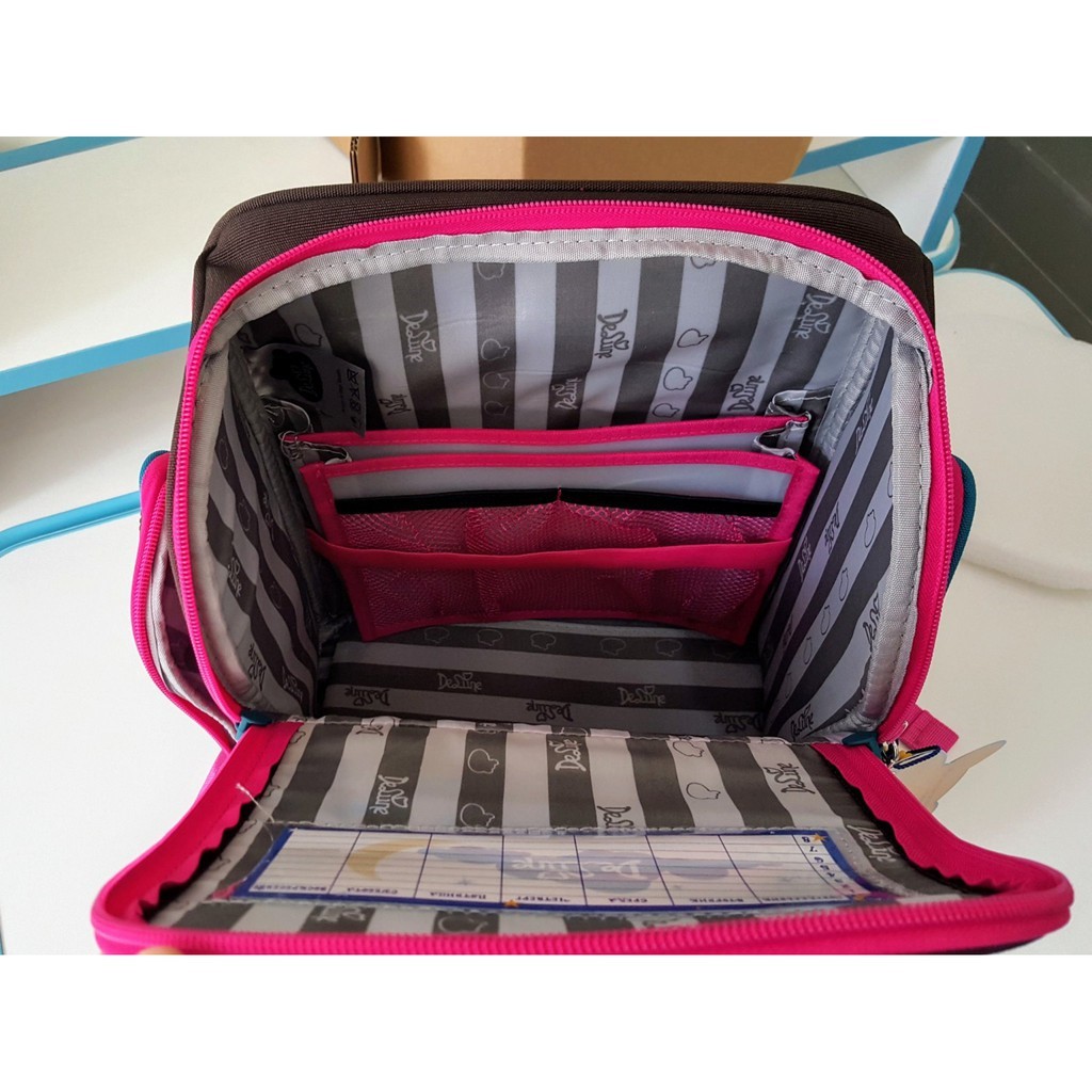 Balo chống gù cho bé tiểu học, balo thương hiệu Delune, balo chống gù siêu nhẹ